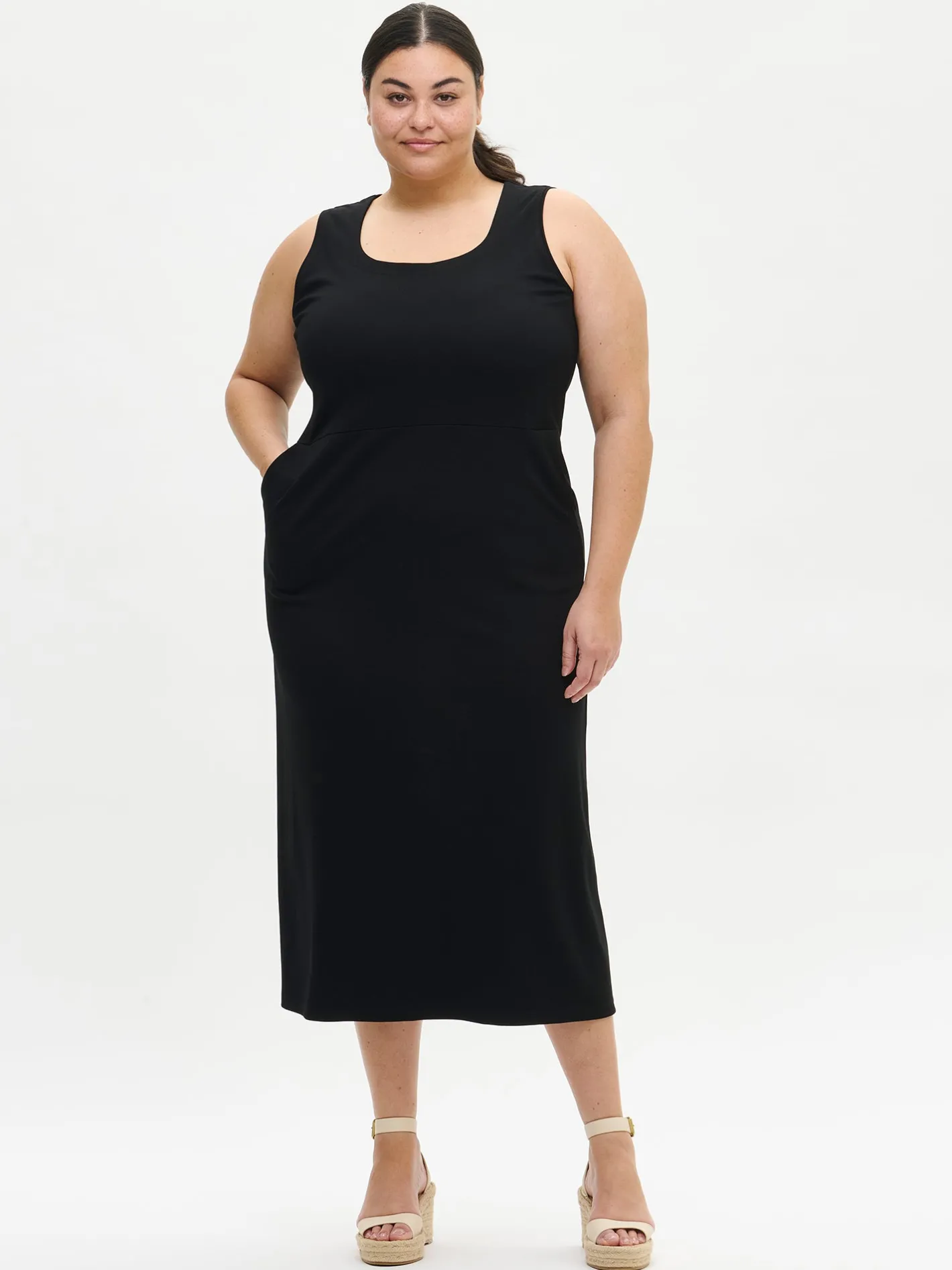 Nanso AIDA trikoomekko -* Mekot