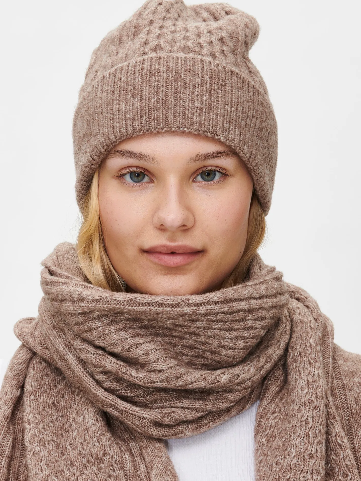 Nanso ARAN pipo -* Asusteet