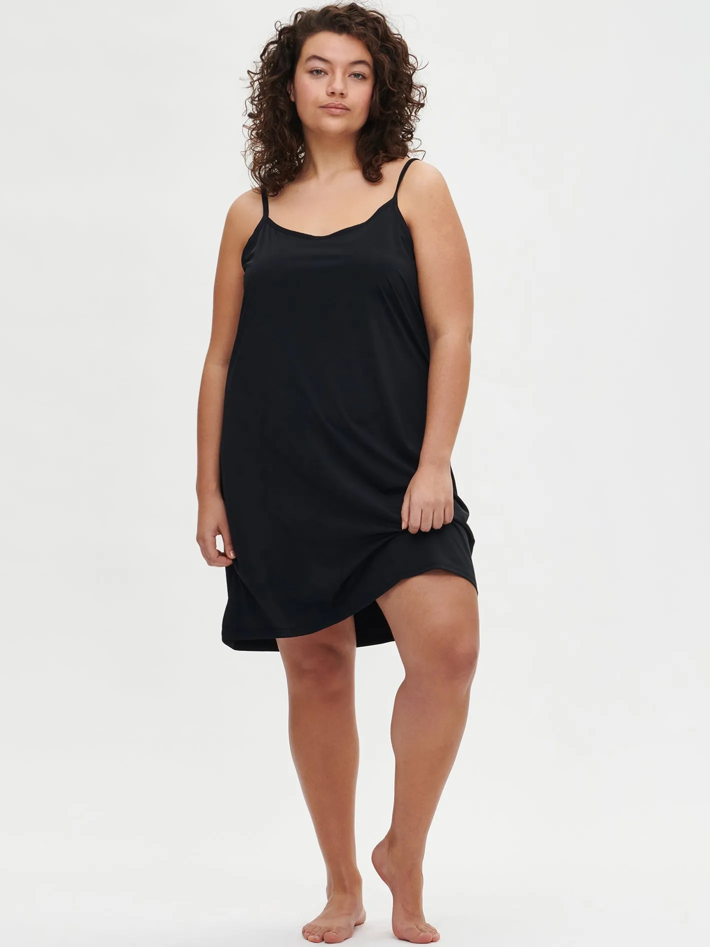 Nanso BASIC alusmekko -* Basics|Mekot