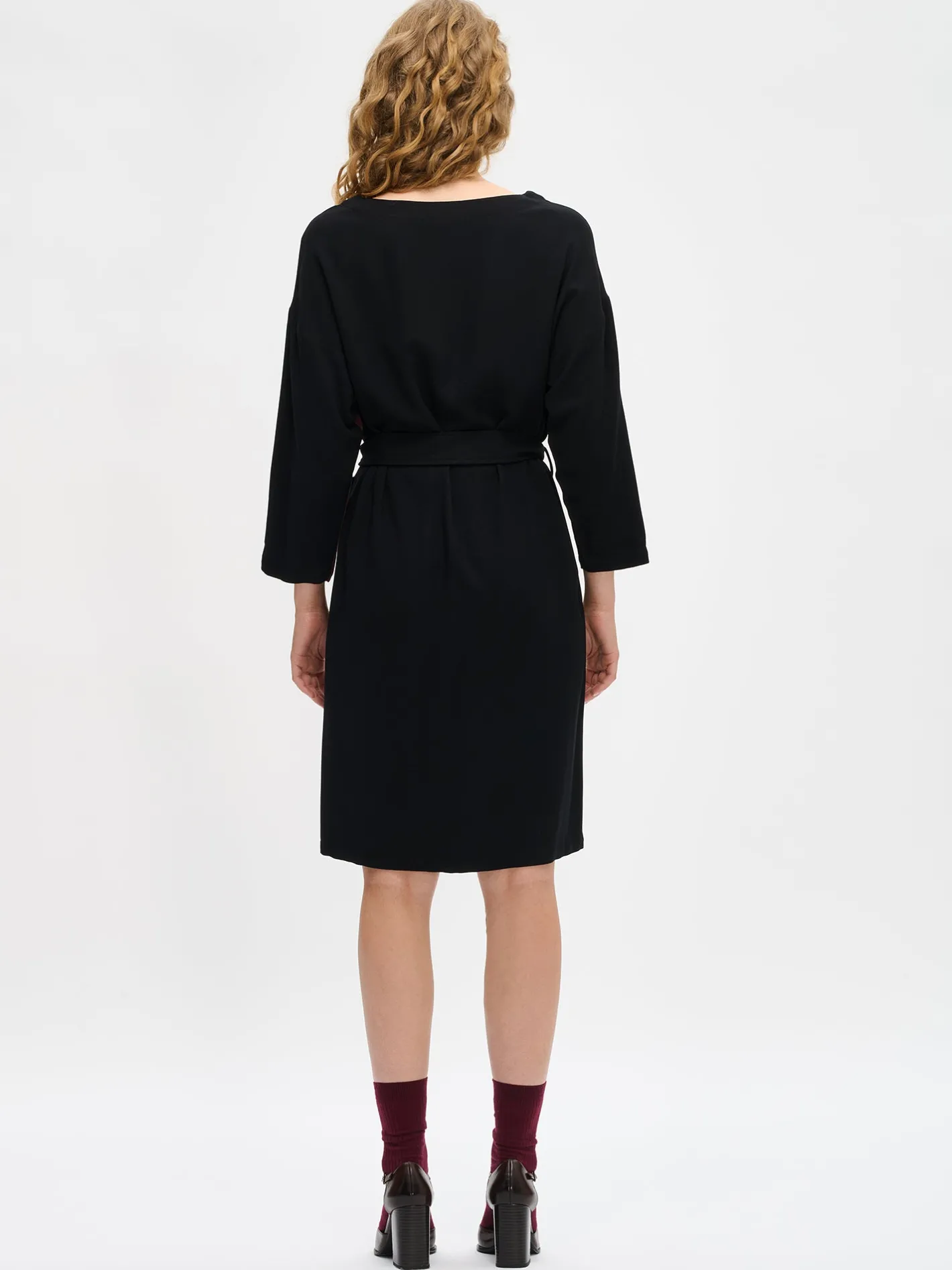 Nanso FIINE mekko -* Mekot