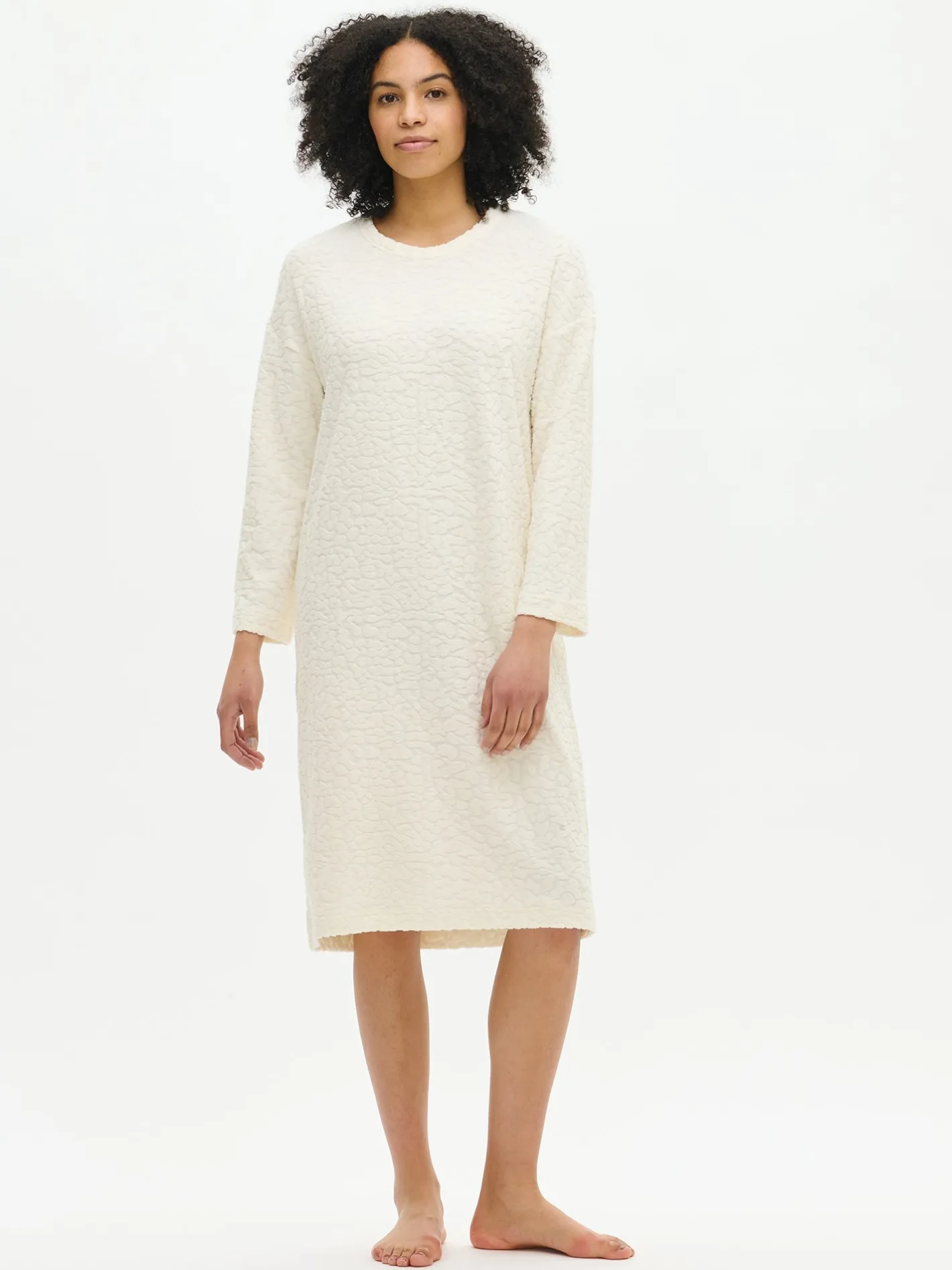 Nanso GEPARDI oloasu mekko -* Yöasut Ja Oloasut