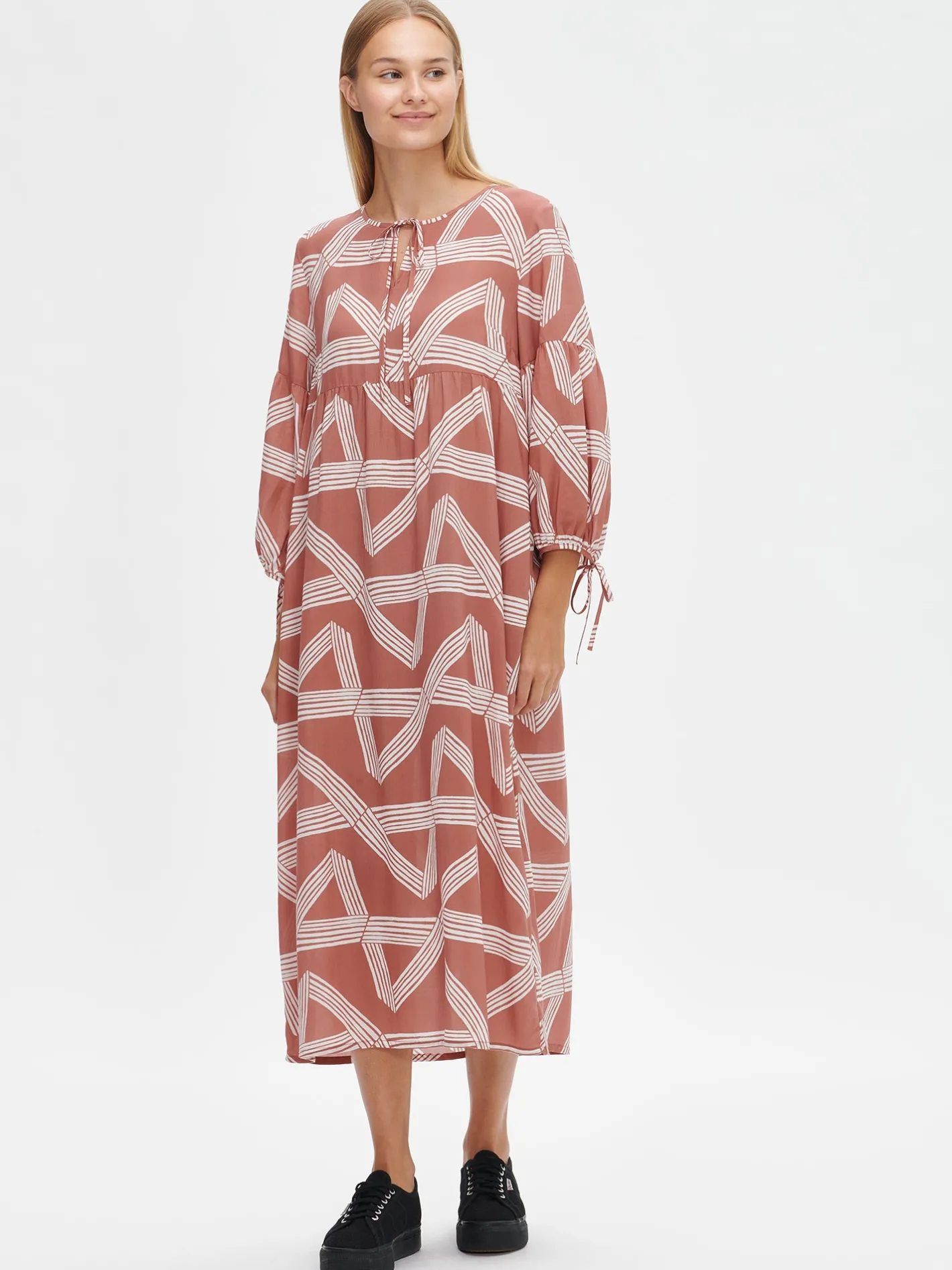 Nanso GRAFFITO pitkä kangasmekko -* Mekot