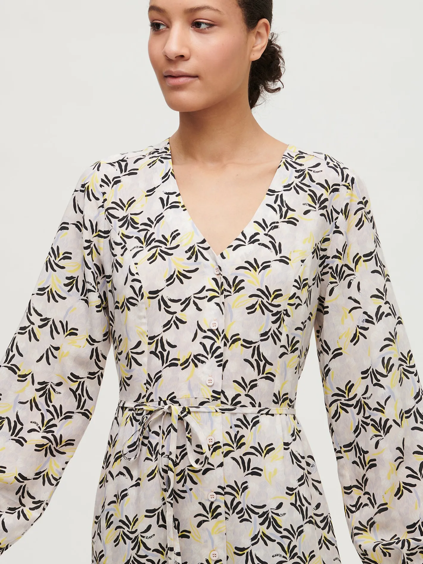 Nanso HUISKAT pitkä kangasmekko -* Mekot