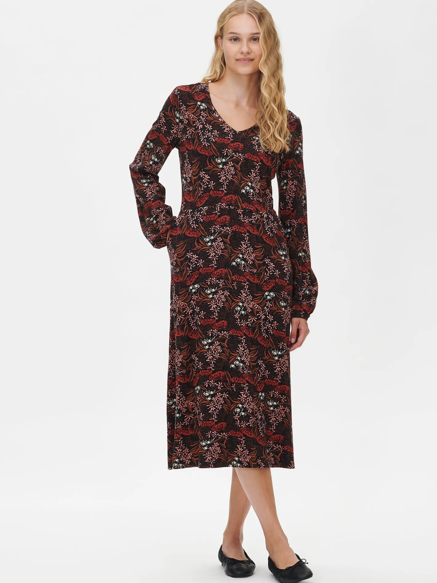 Nanso JALAVA trikoomekko -* Mekot