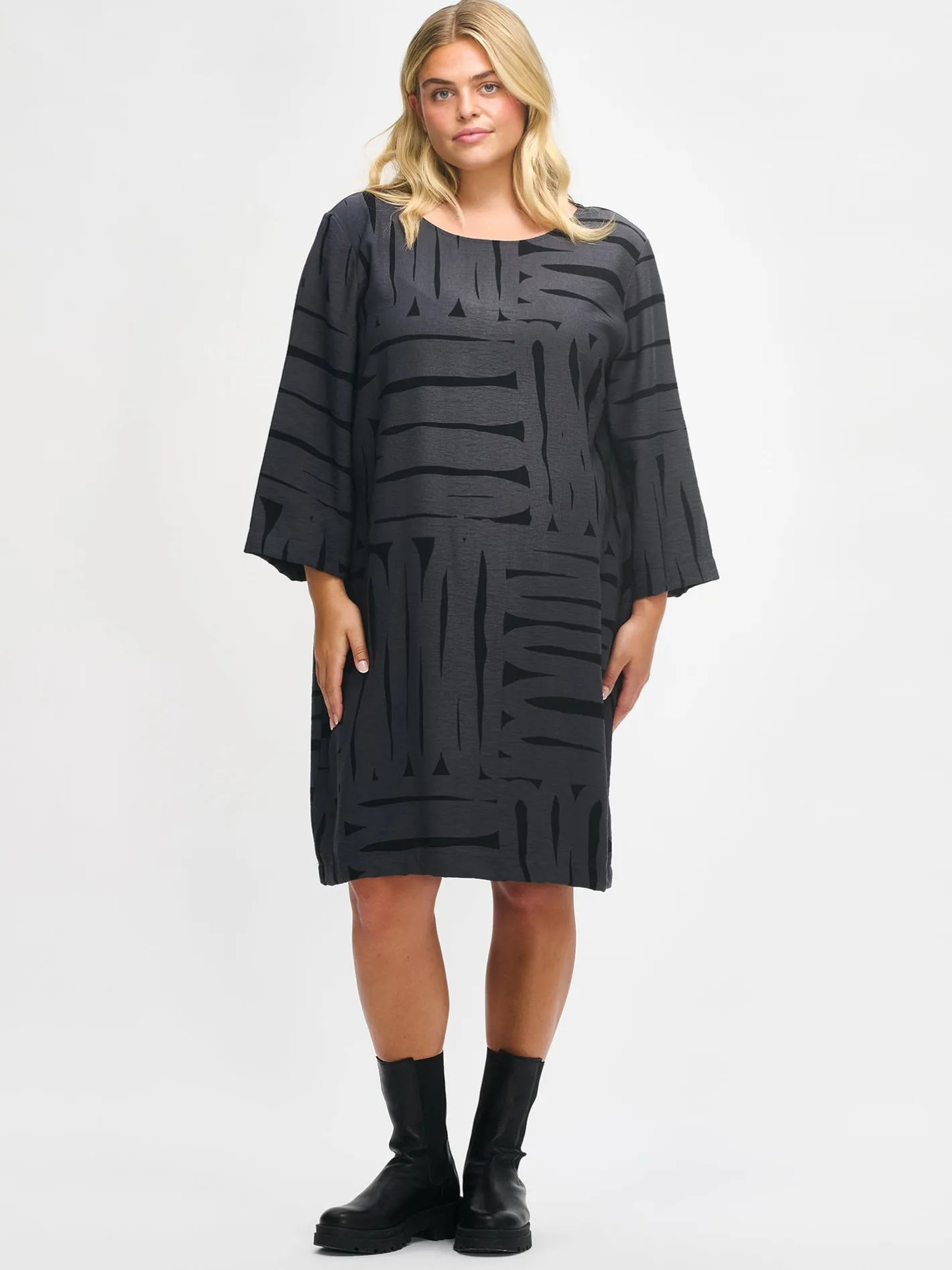 Nanso KAIKU lyhyt kangasmekko -* Mekot