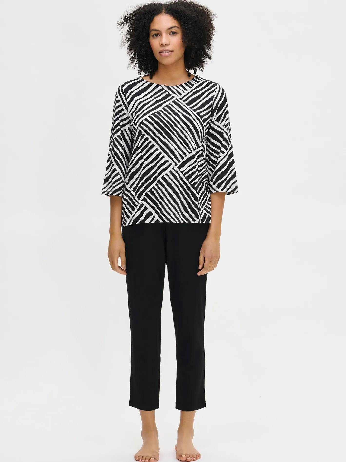 Nanso KAISLI pyjama -* Yöasut Ja Oloasut