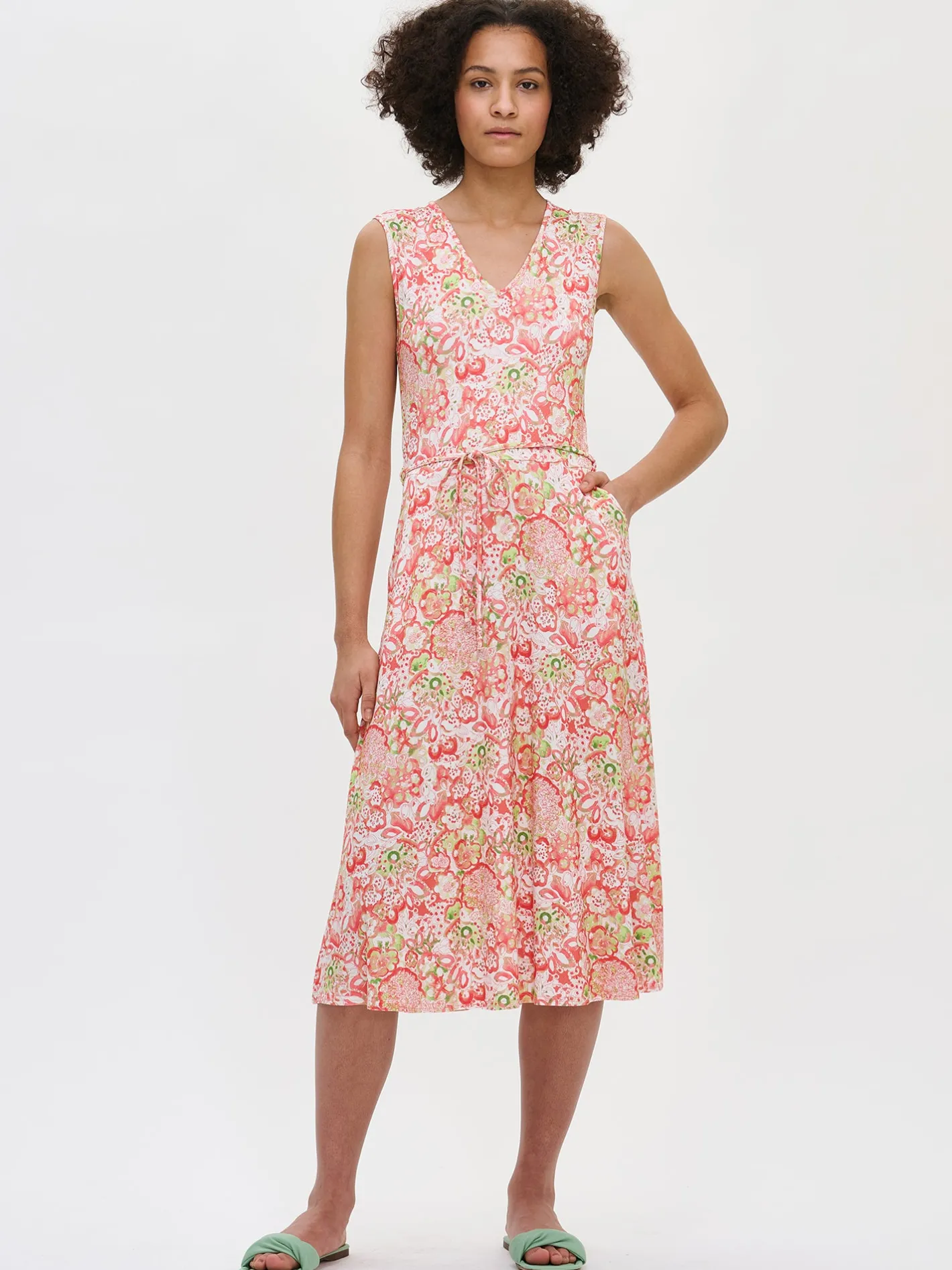 Nanso KREETA trikoomekko -* Mekot