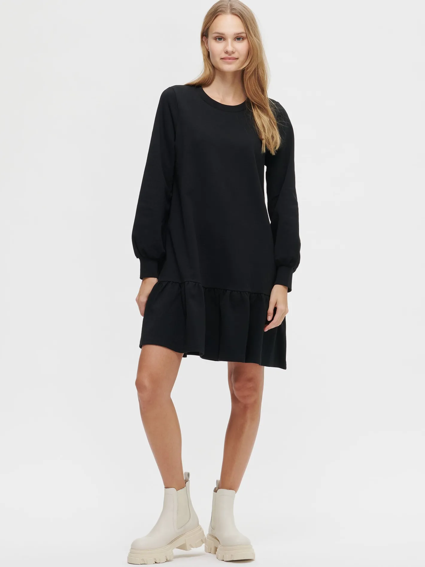 Nanso LEIJA mekko -* Mekot