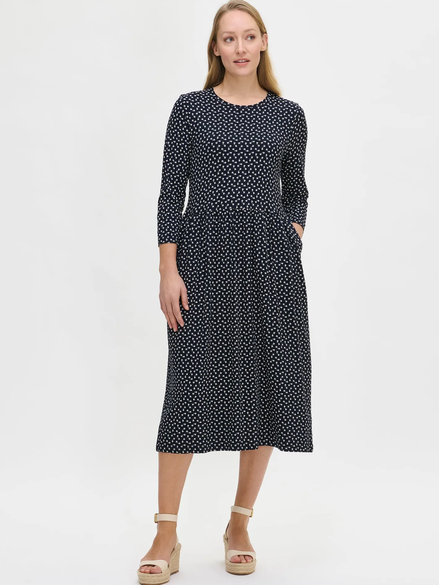 Nanso LILIANA pitkä trikoomekko -* Mekot