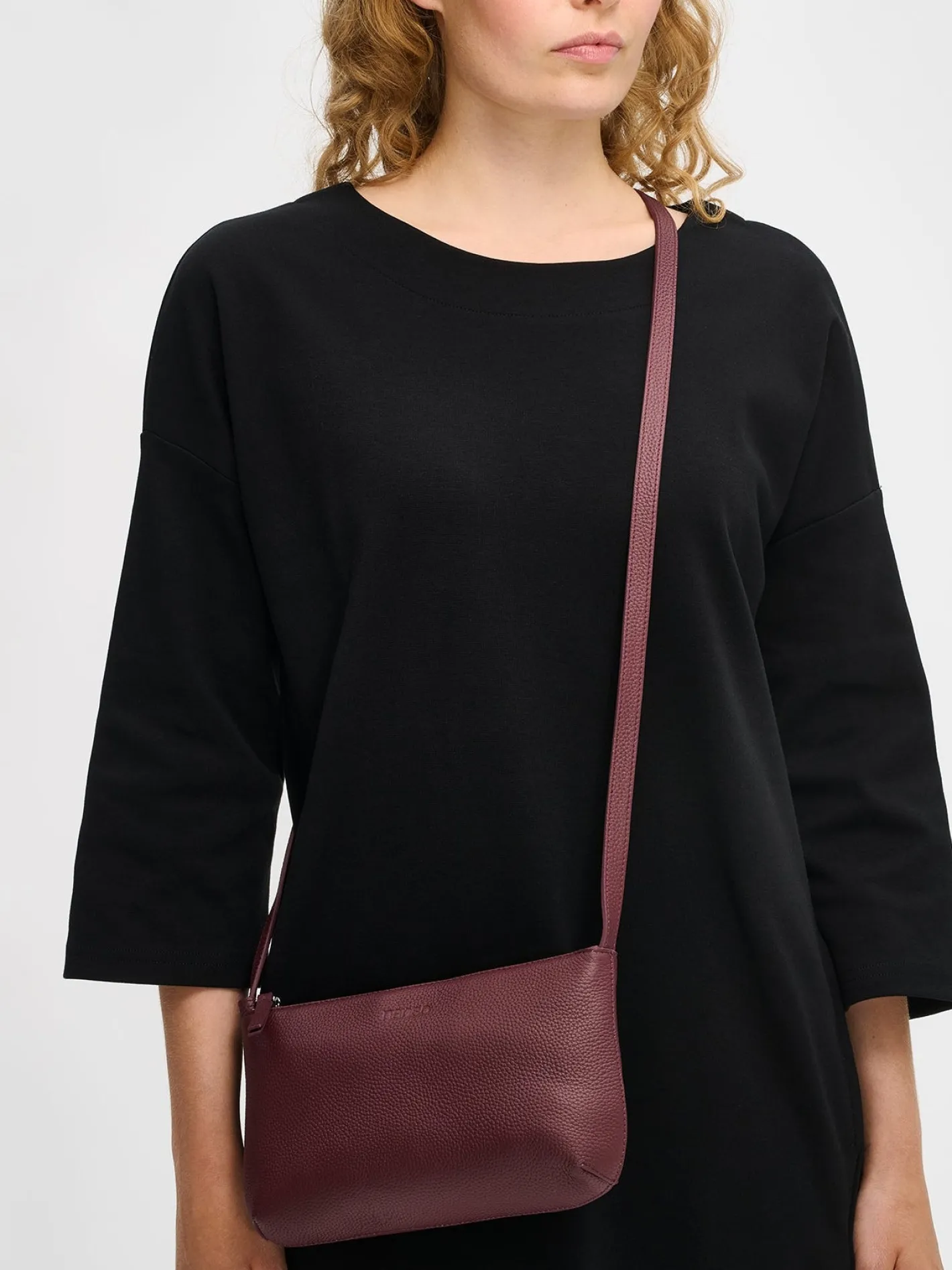 Nanso NARU olkalaukku - tumma viininpunainen* Asusteet|Laukut