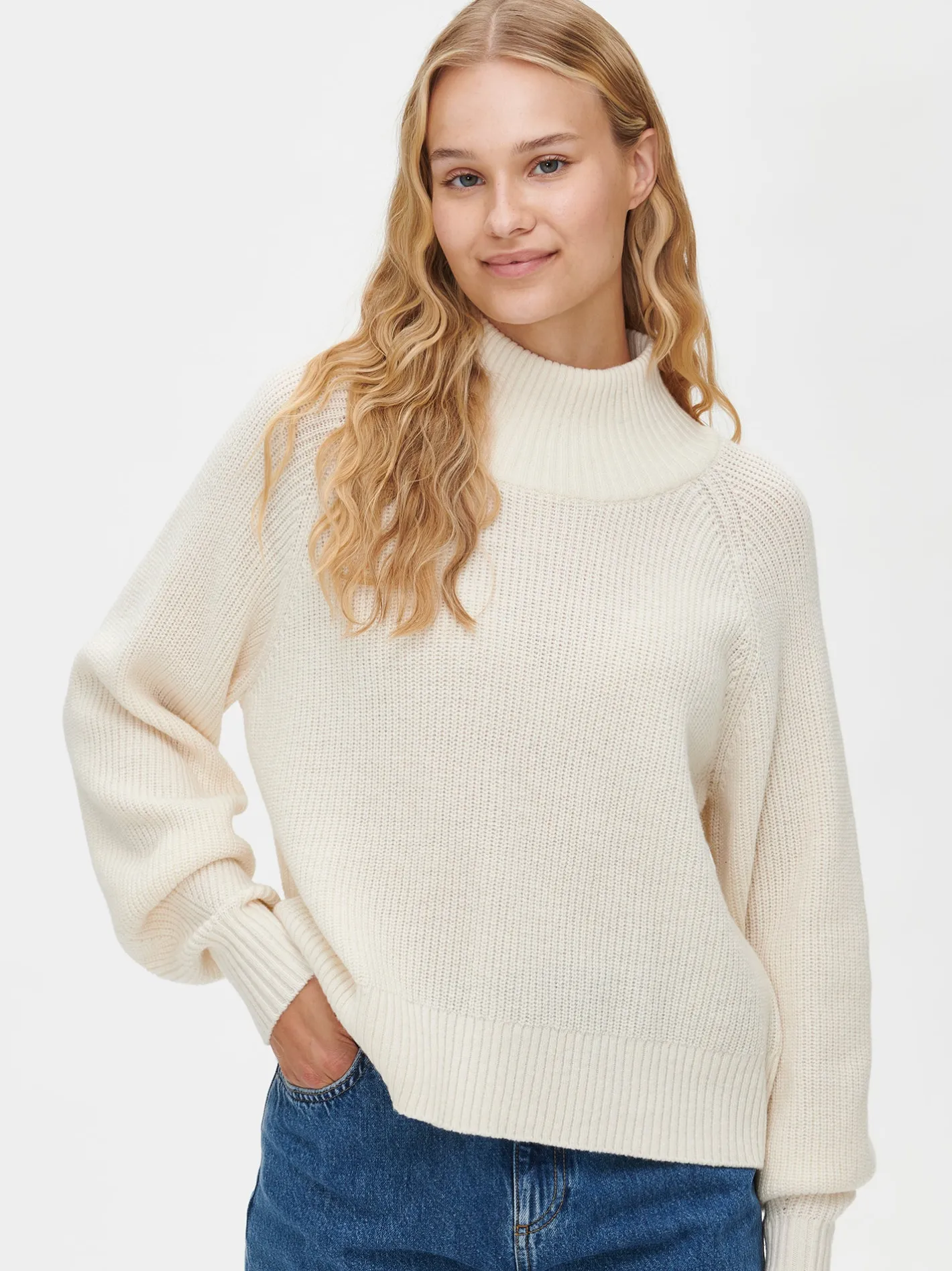 Nanso NORA neulepusero -* Neuleet