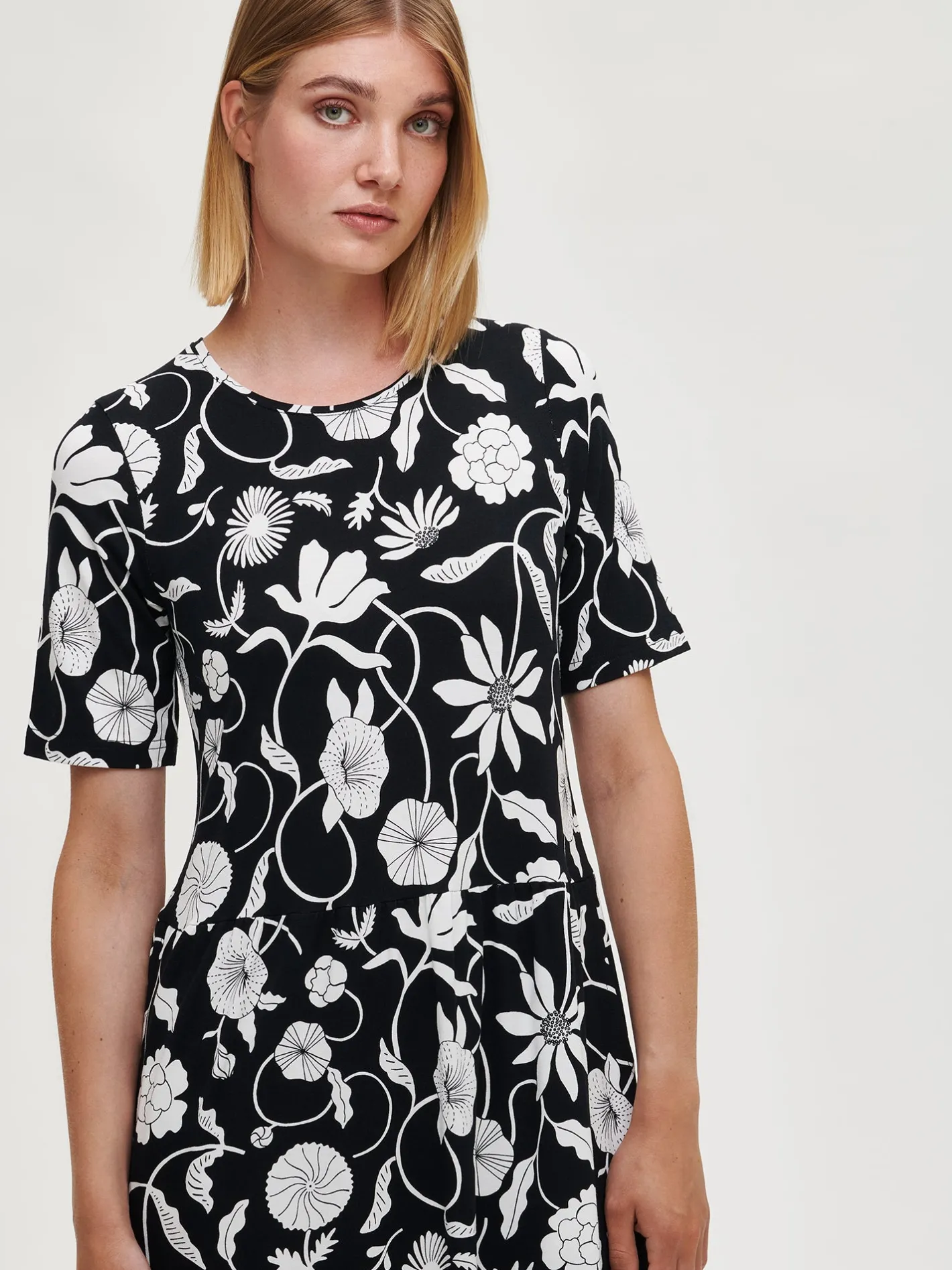 Nanso PIENI LINOKUKKA trikoomekko -* Mekot