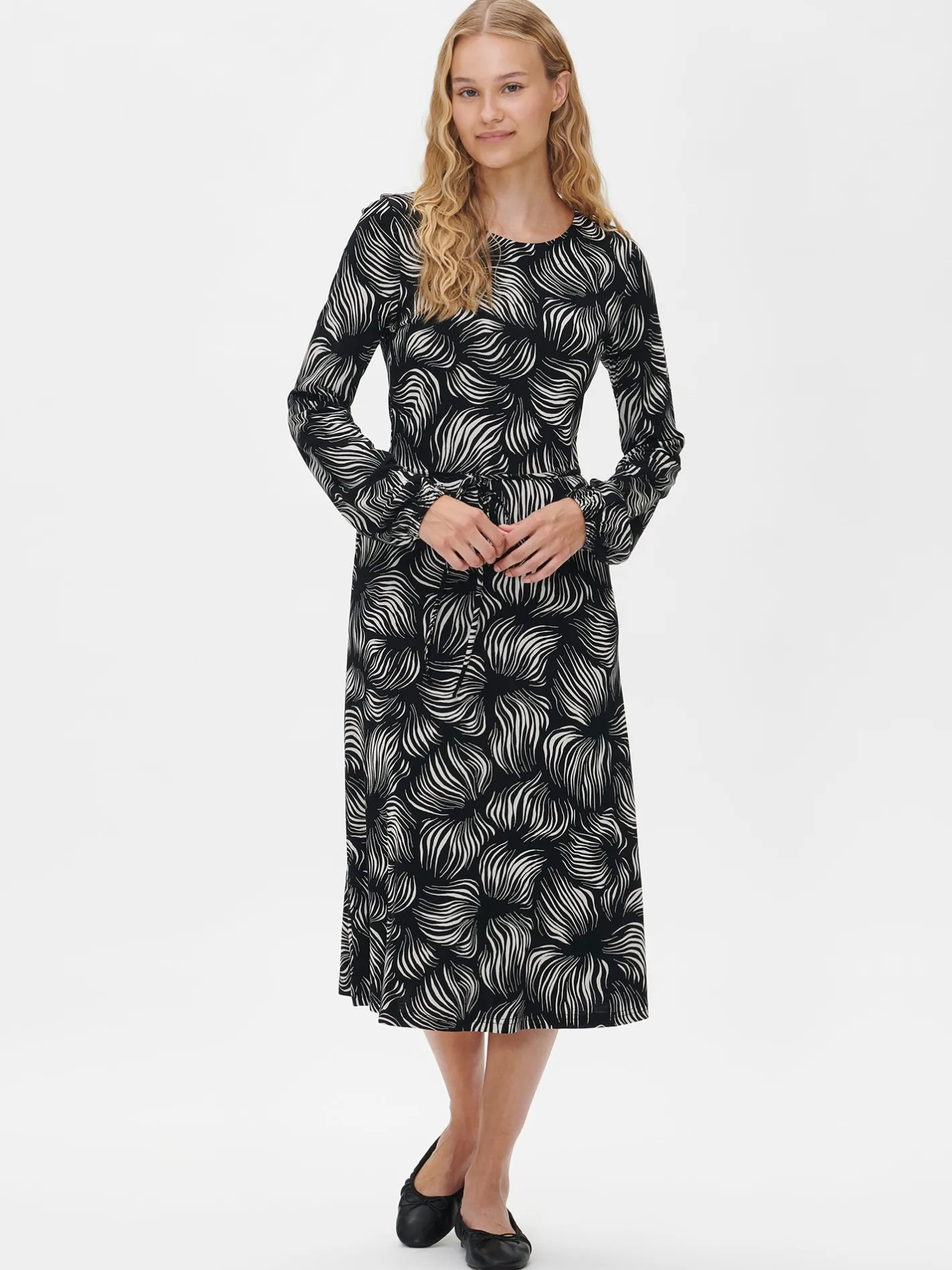 Nanso PIENI TUIJA mekko -* Mekot