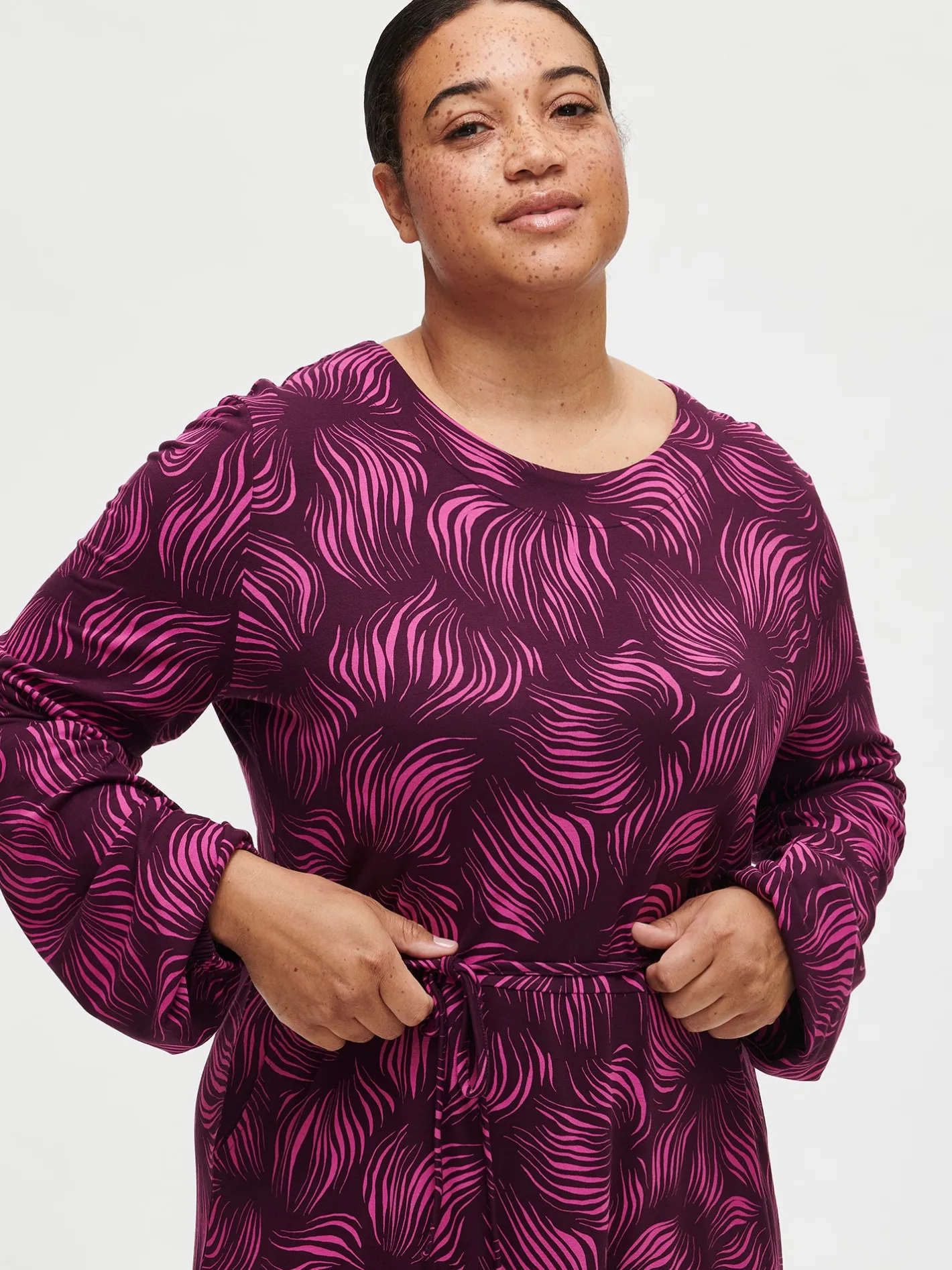 Nanso PIENI TUIJA mekko -* Mekot