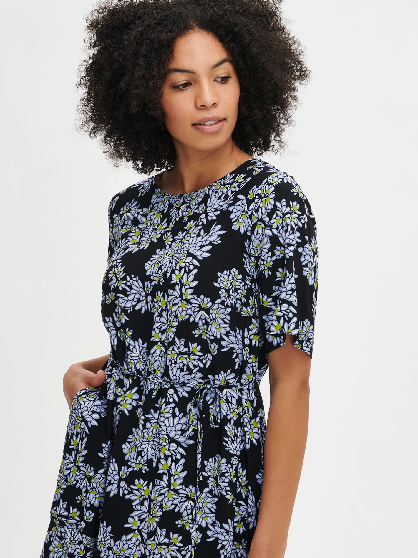 Nanso PIHLAJA lyhyt kangasmekko -* Mekot