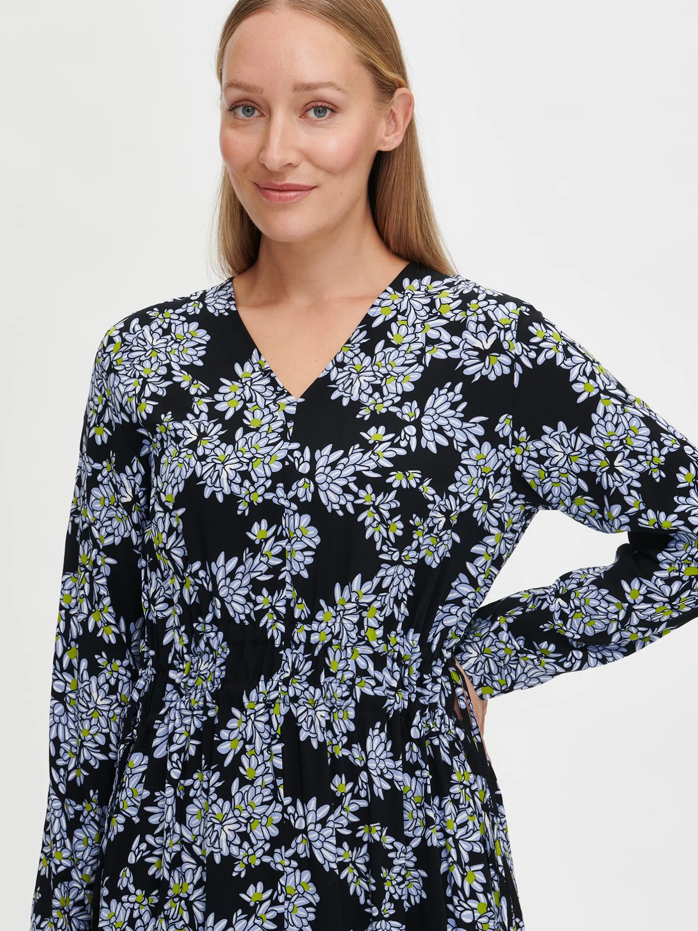 Nanso PIHLAJA pitkä kangasmekko -* Mekot