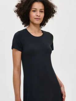 Nanso PITSI lyhyt yöpaita -* Yöasut Ja Oloasut