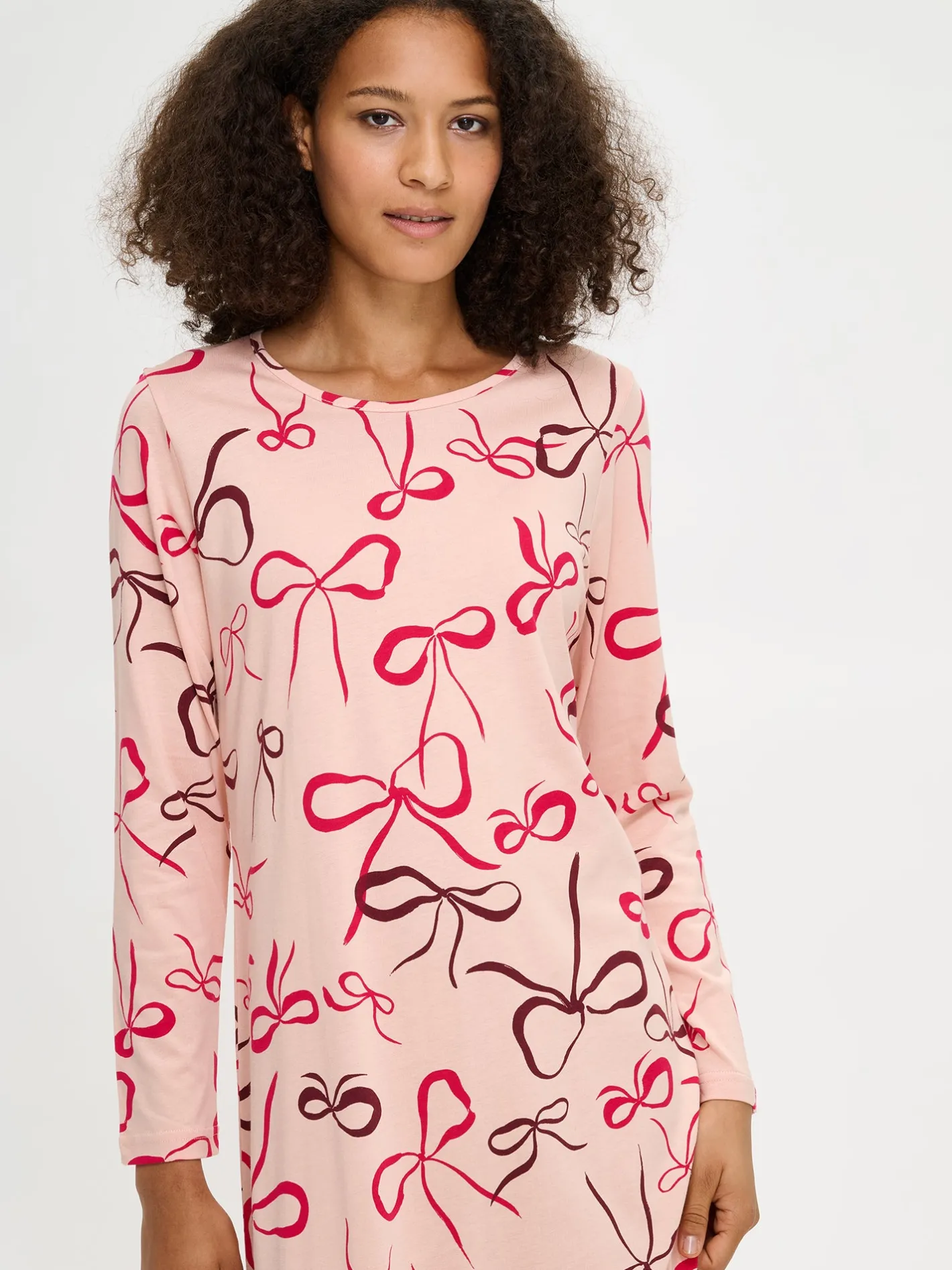 Nanso RUSETTI pitkä yöpaita -* Yöasut Ja Oloasut