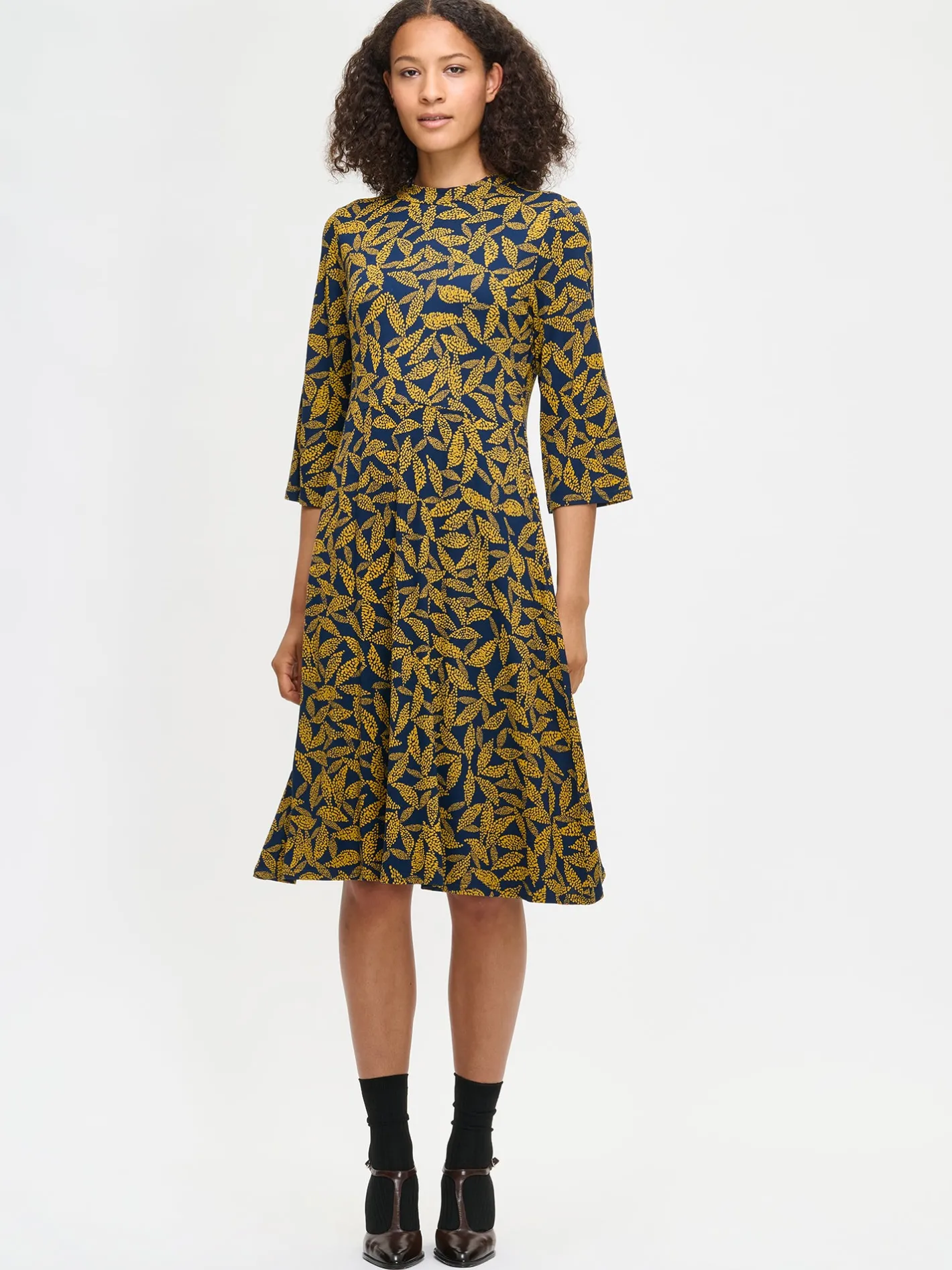 Nanso TRIINE trikoomekko -* Mekot