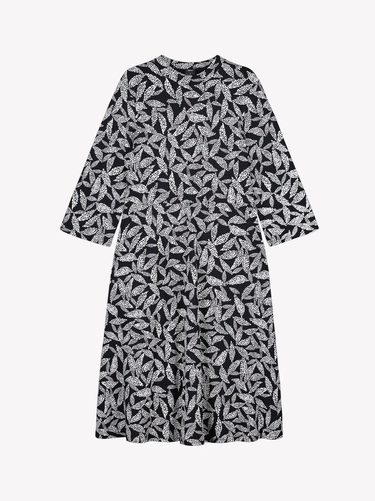 Nanso TRIINE trikoomekko -* Mekot