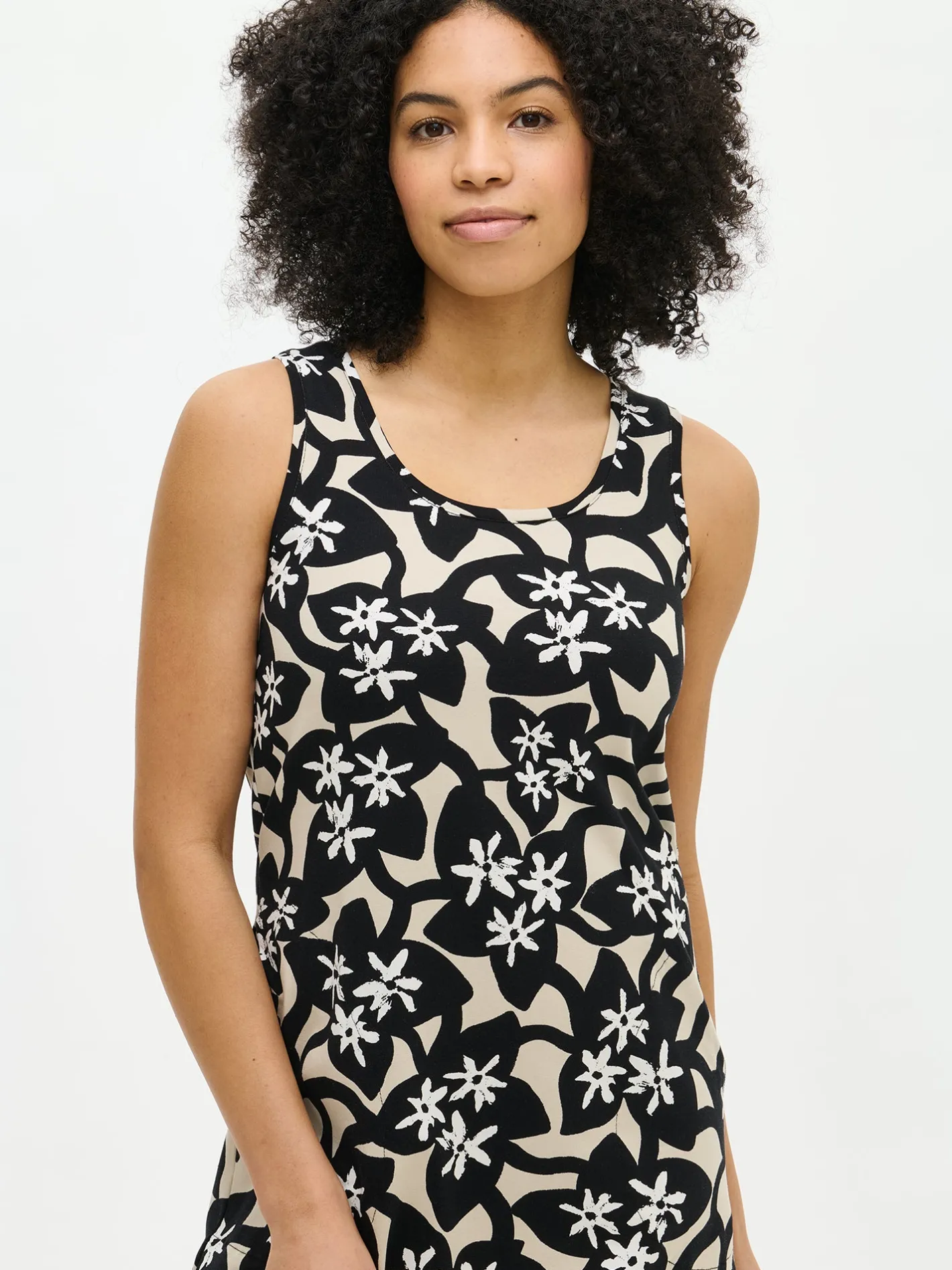 Nanso VERNA lyhyt trikoomekko -* Mekot