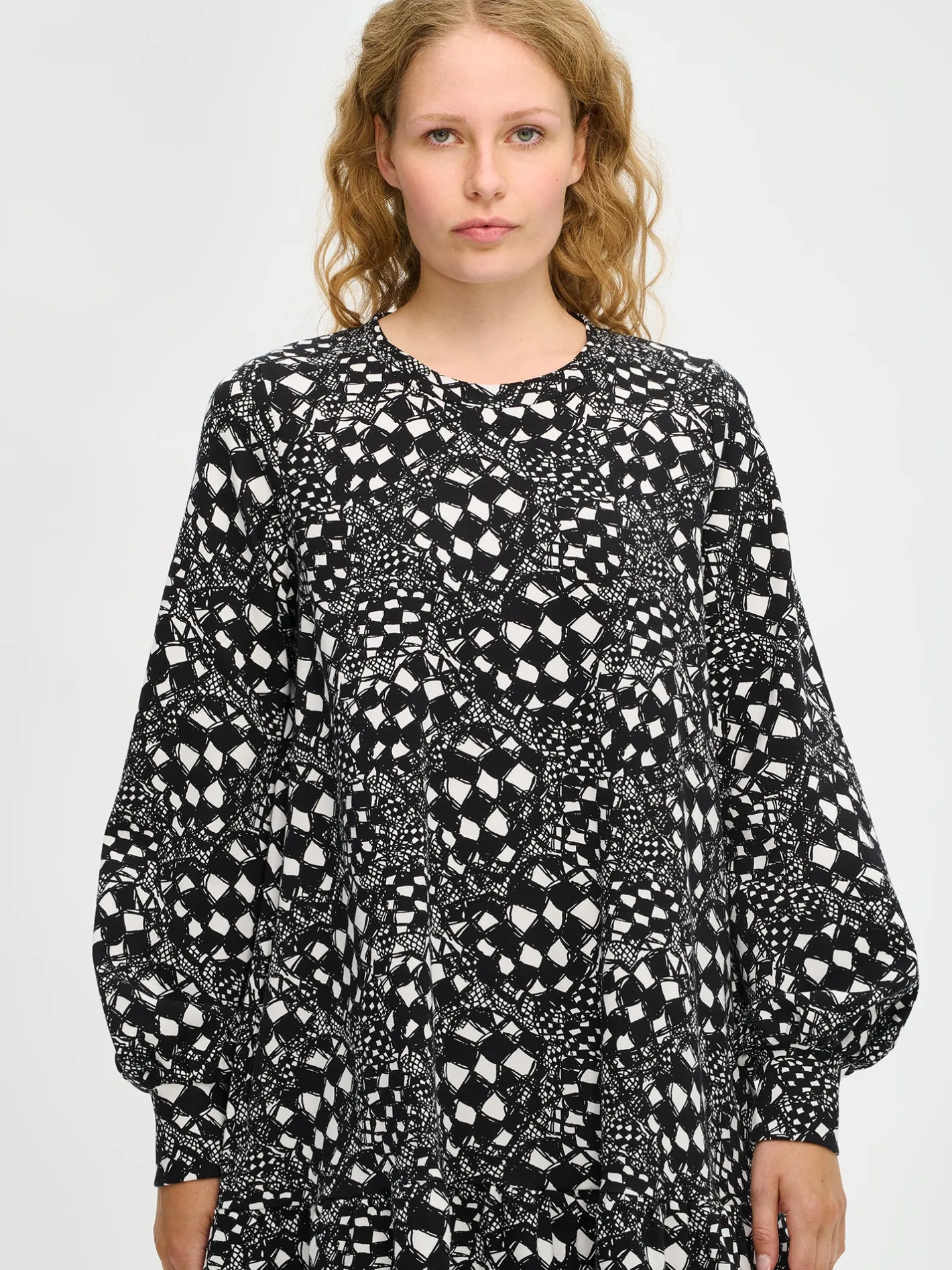 Nanso VIRKKUU mekko -* Mekot