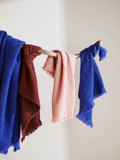 Nanso VOHVELI kylpypyyhe -* Pyyhkeet Ja Kosmetiikkalaukut